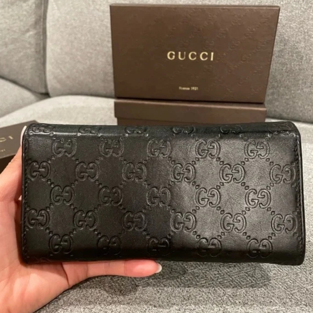 GUCCI HEART WALLET ON CHAIN - Picture 3 of 4
